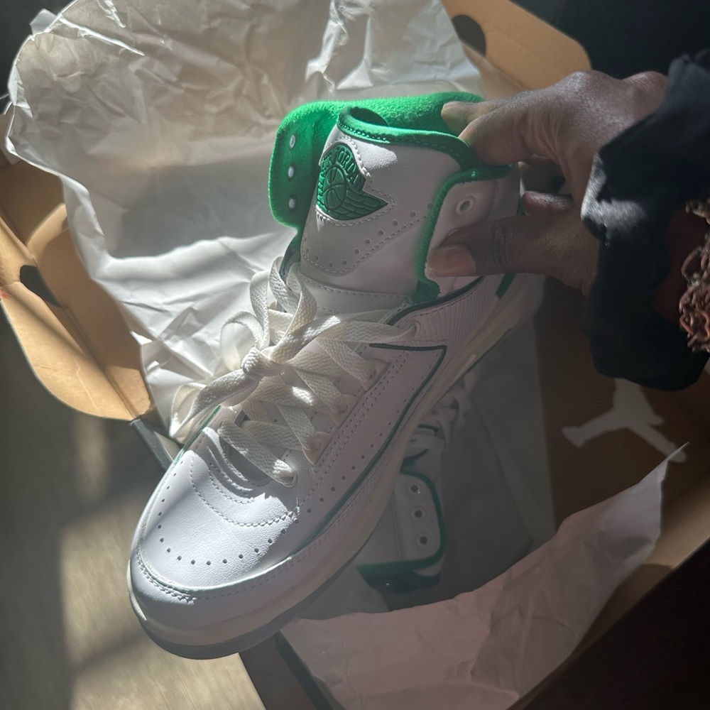 Air Jordan 2 Retro (GS)